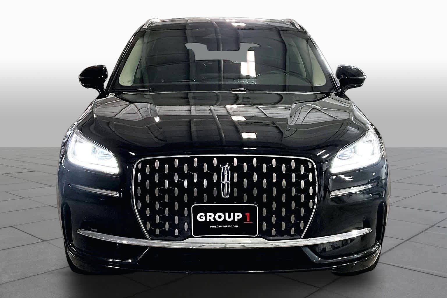 Used 2023 Lincoln Corsair Grand Touring w/ Equipment Group 301A AWD/4WD image 4