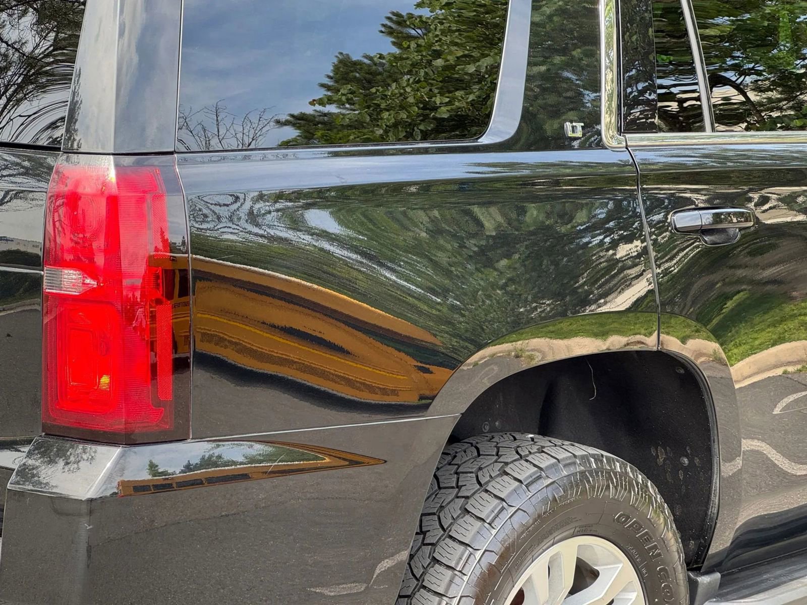 Used 2019 Chevrolet Tahoe LT image 10