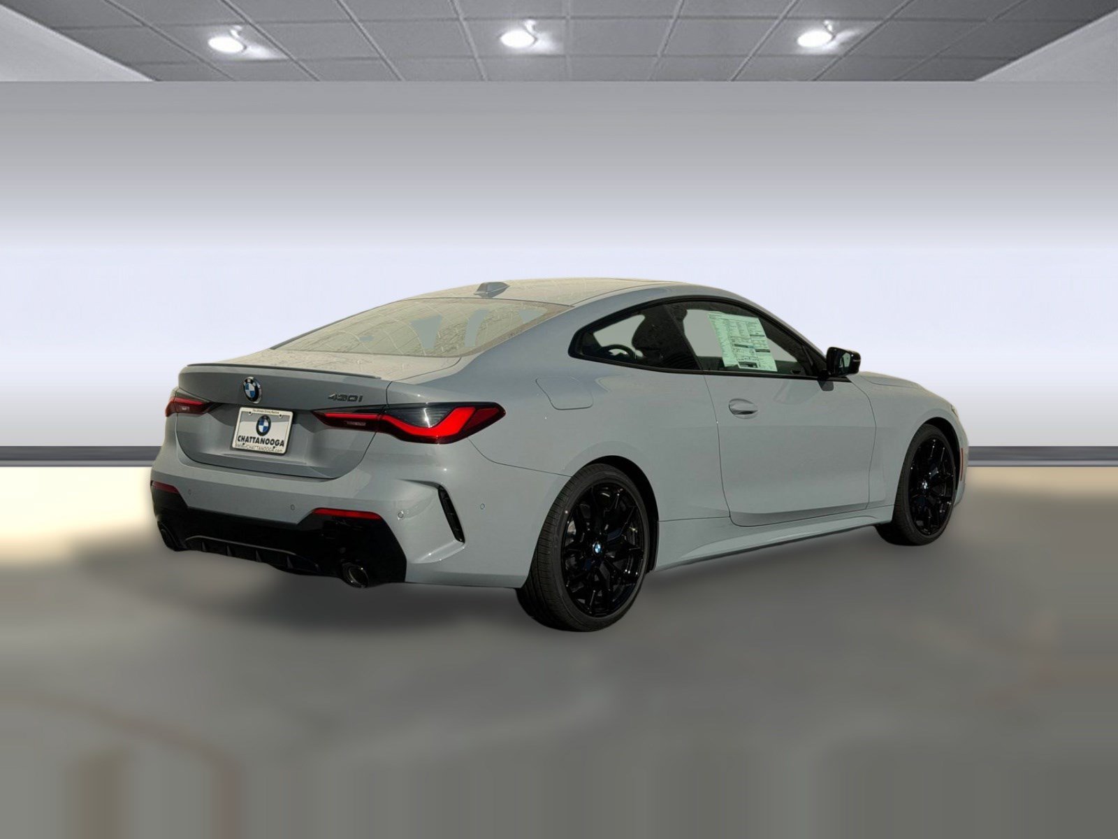 Used 2026 BMW 430i Coupe w/ M Sport Package RWD image 9
