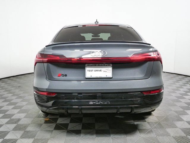 Used 2024 Audi Q8 e-tron Prestige w/ Prestige Package AWD/4WD image 27