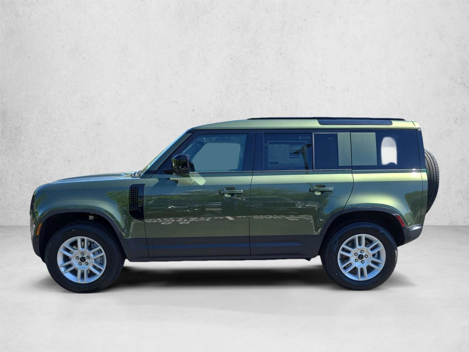 New 2026 Land Rover Defender 110 S AWD/4WD image 8