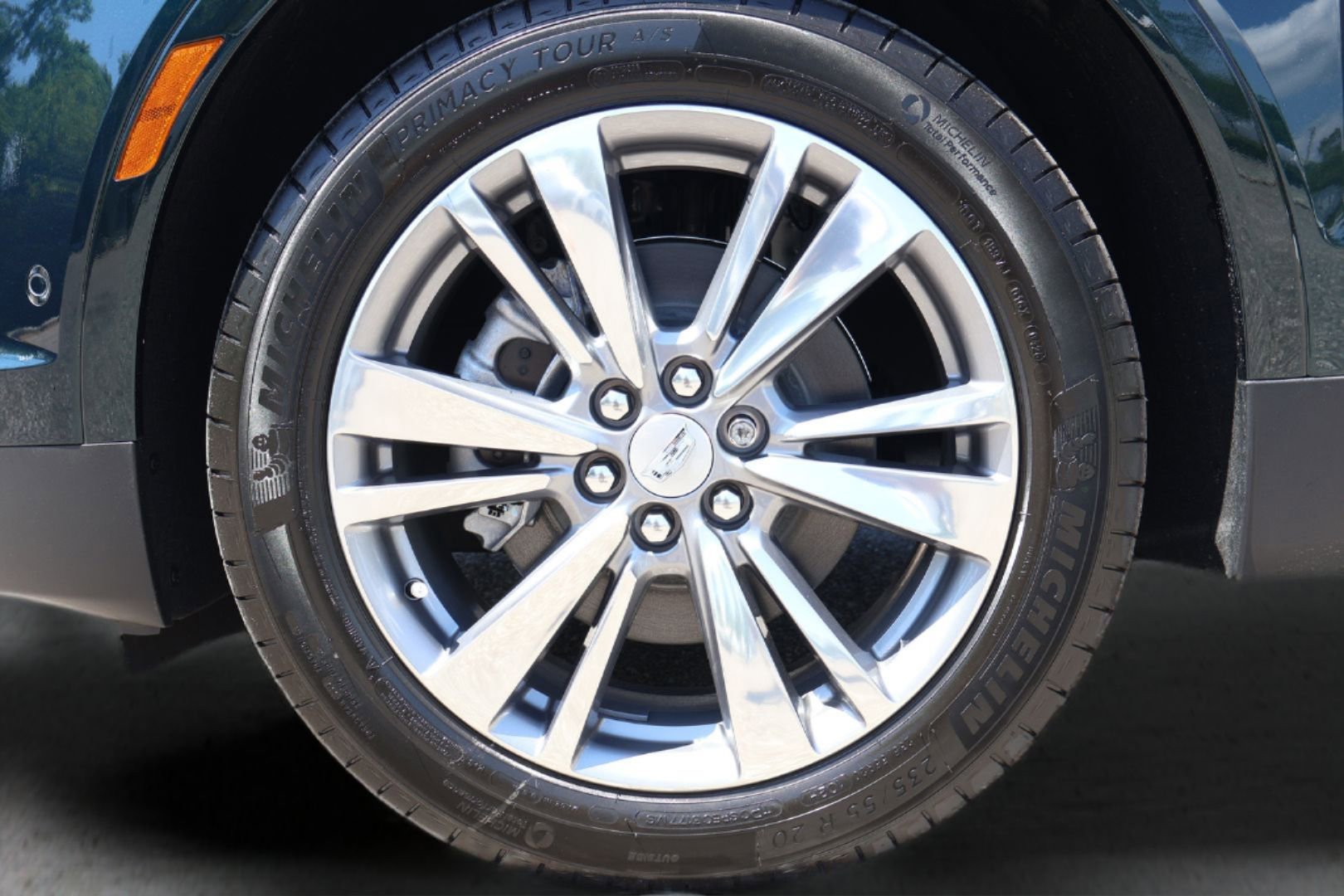 New 2026 Cadillac XT5 Premium Luxury w/ Driver Assist Package AWD/4WD image 9
