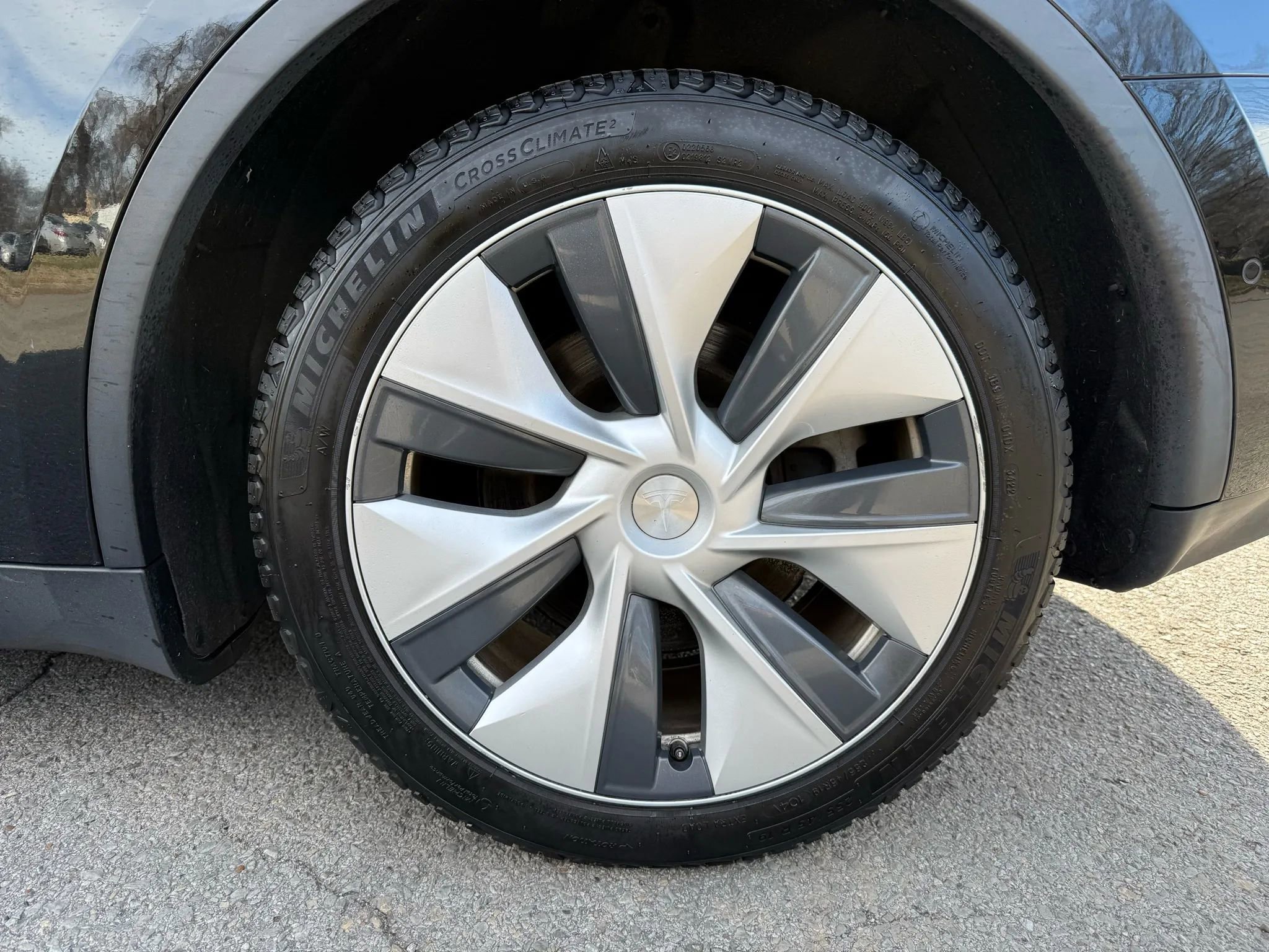 Used 2021 Tesla Model Y Long Range image 12