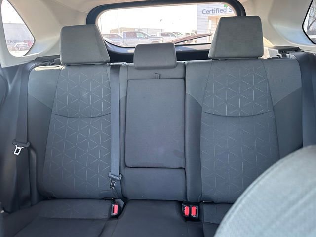 Used 2022 Toyota RAV4 XLE image 31