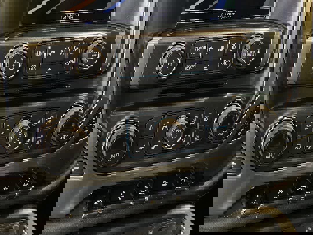 Used 2017 Chevrolet Silverado 1500 LTZ Z71 w/ LTZ Plus Package image 21