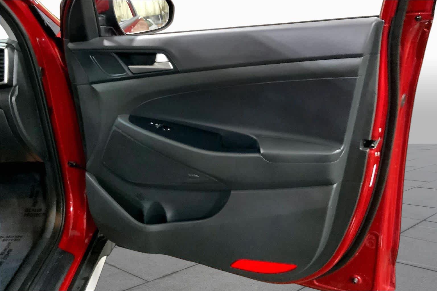 Used 2021 Hyundai Tucson Sport AWD/4WD image 23