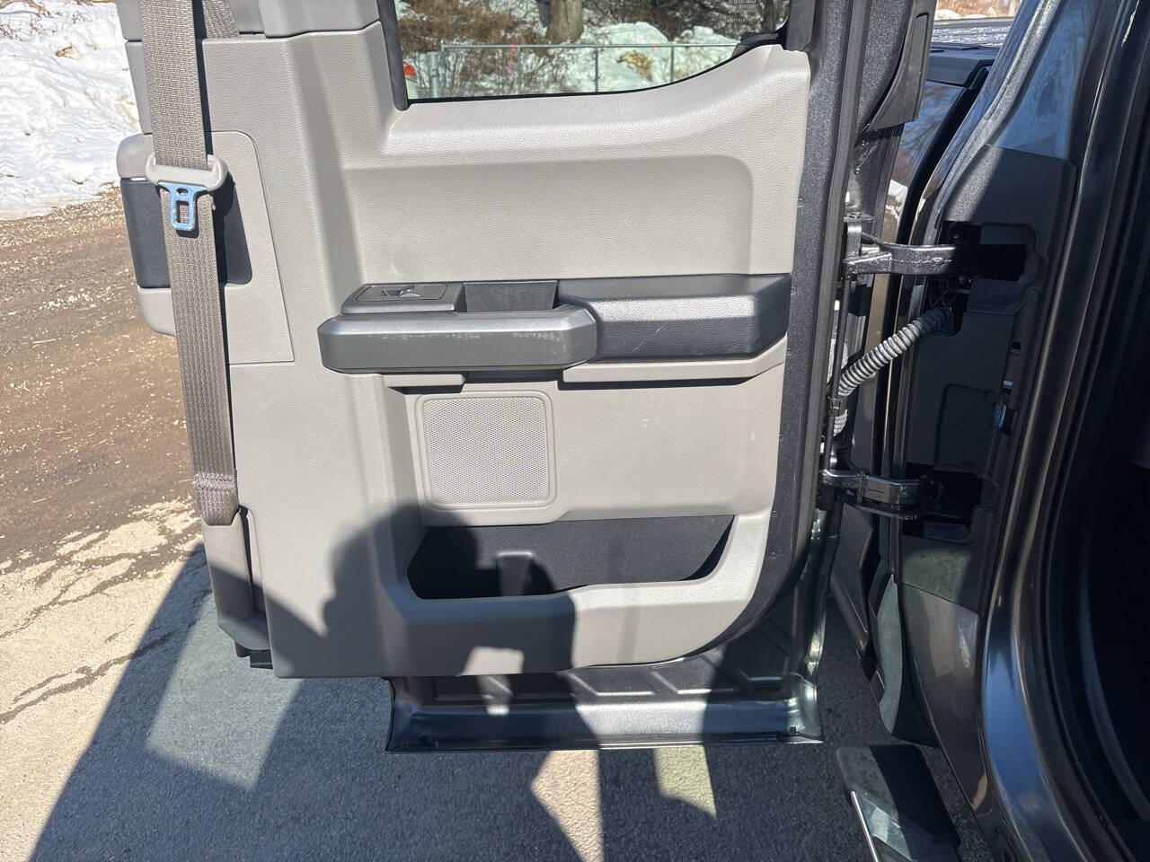 Used 2016 Ford F150 XLT w/ Equipment Group 301A Mid image 26