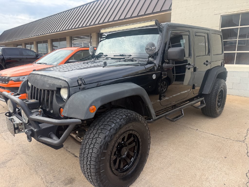 Used 2013 Jeep Wrangler Unlimited Sport w/ Connectivity Group AWD/4WD image 7