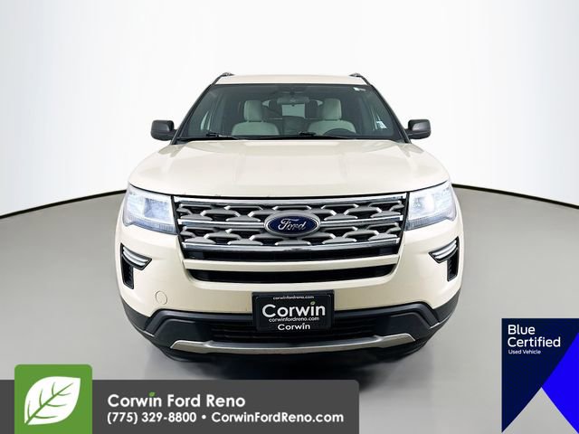 Used 2018 Ford Explorer XLT image 2