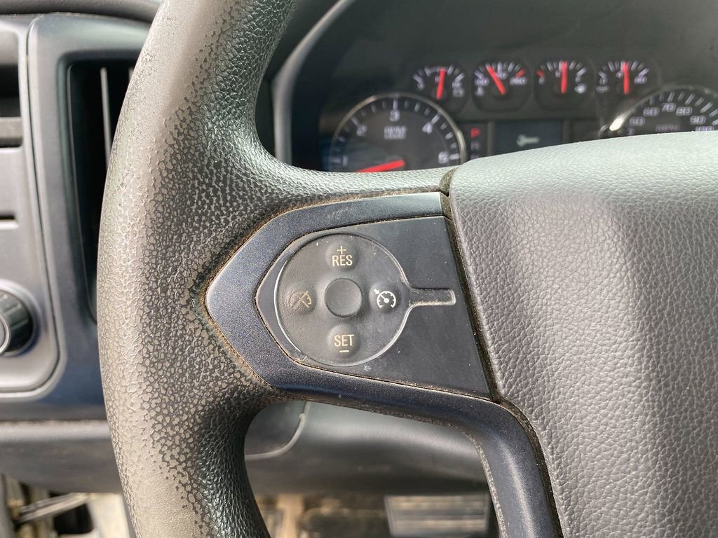 Used 2018 Chevrolet Silverado 1500 Custom w/ Custom Value Package image 16