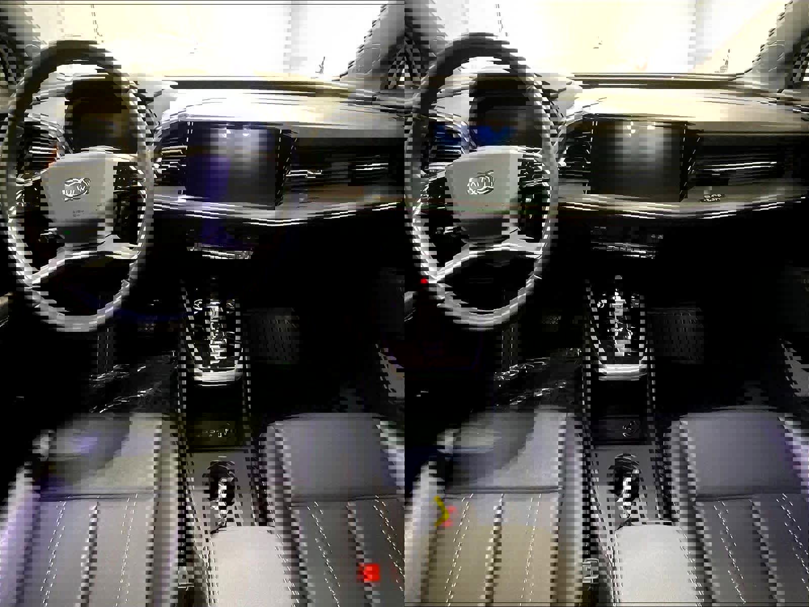 Used 2023 Audi Q4 e-tron Prestige w/ Black Optic Package image 16