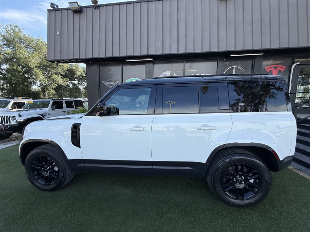 Used 2021 Land Rover Defender 110 SE AWD/4WD image 7