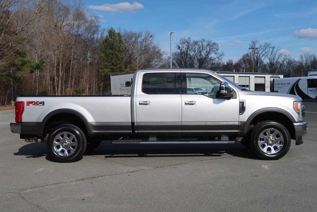 Used 2017 Ford F250 Lariat w/ Lariat Ultimate Package image 4