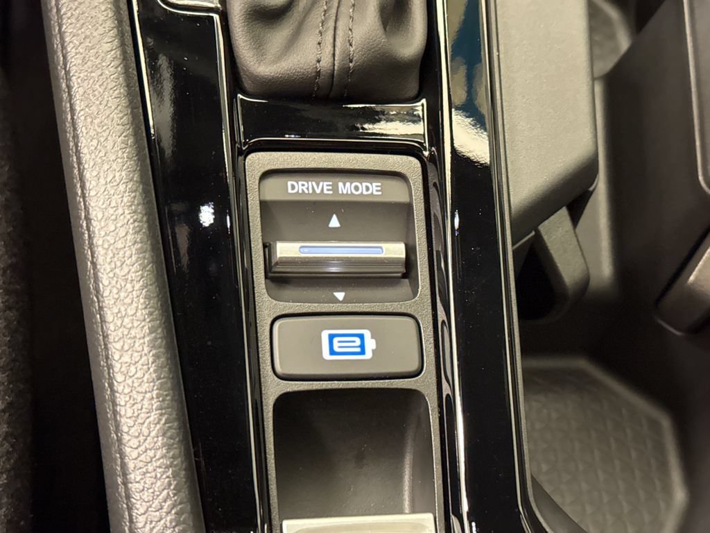 Used 2025 Honda Accord Sport image 29