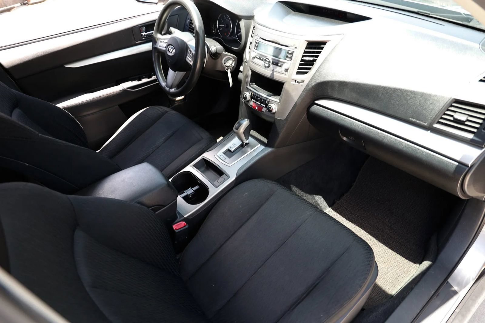 Used 2011 Subaru Outback 2.5i AWD/4WD image 24