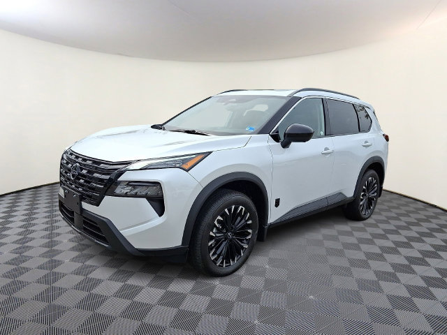 New 2026 Nissan Rogue Dark Armor FWD image 3
