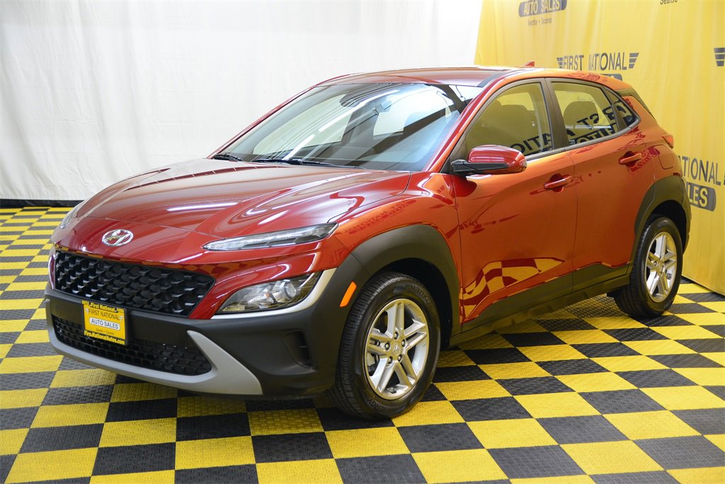 Used 2023 Hyundai Kona SE image 6