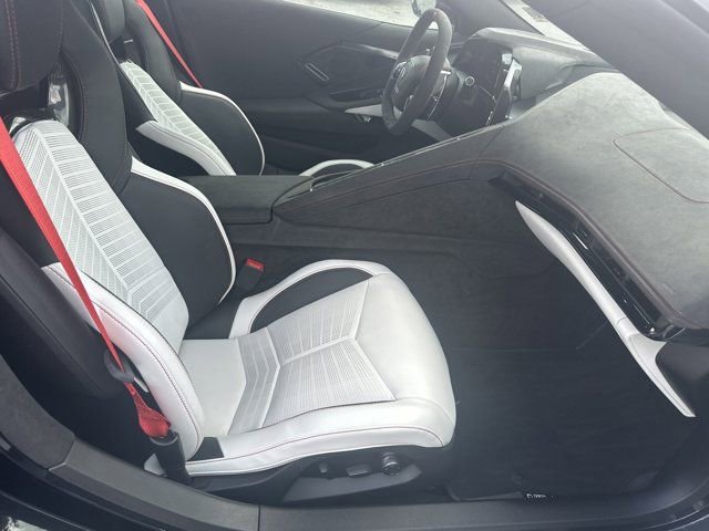 Used 2023 Chevrolet Corvette Stingray Premium Conv w/ Z51 Performance Package RWD image 15