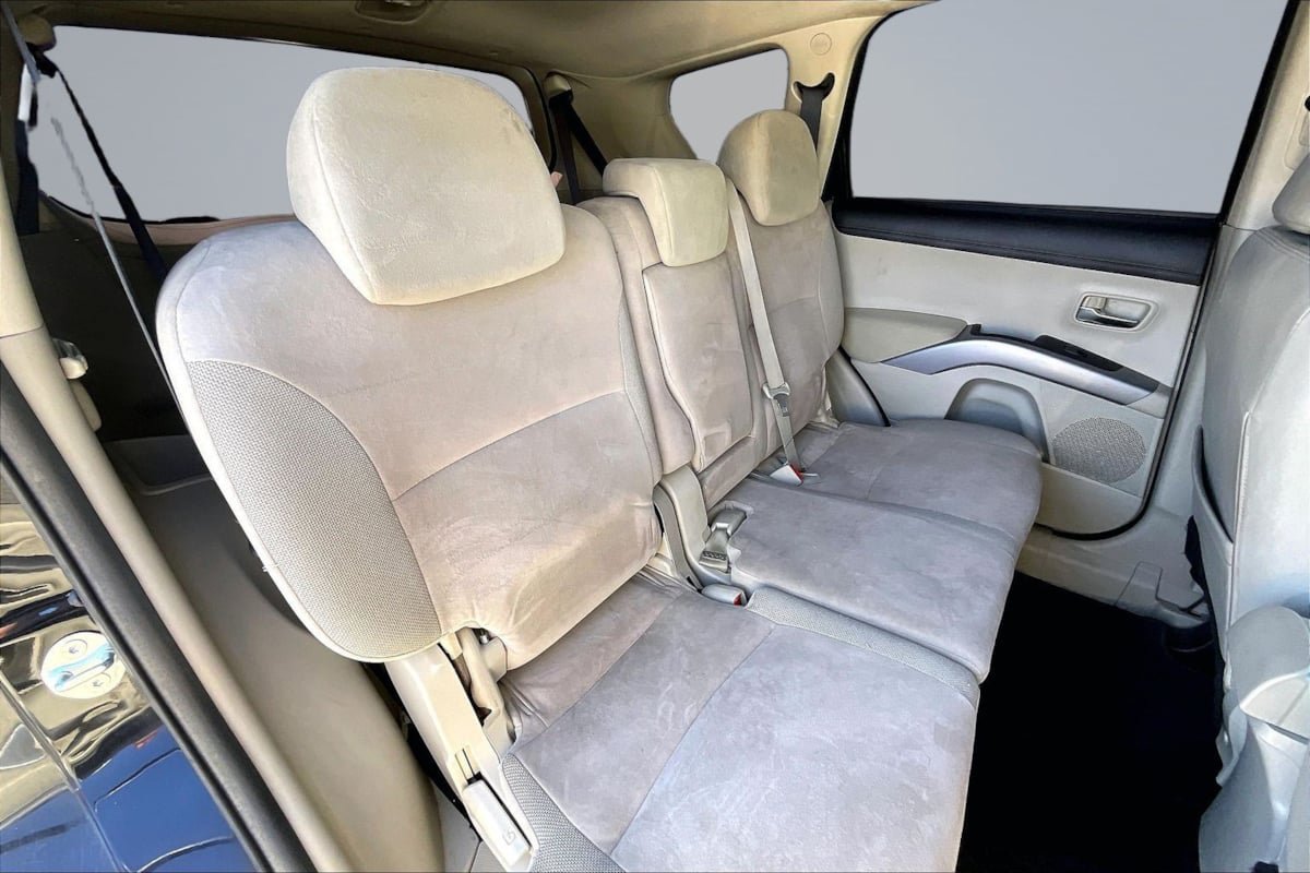 Used 2012 Mitsubishi Outlander SE FWD image 27
