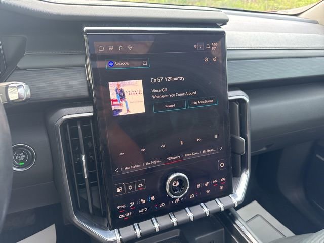 Used 2024 GMC Acadia AT4 w/ Luxury Package AWD/4WD image 20