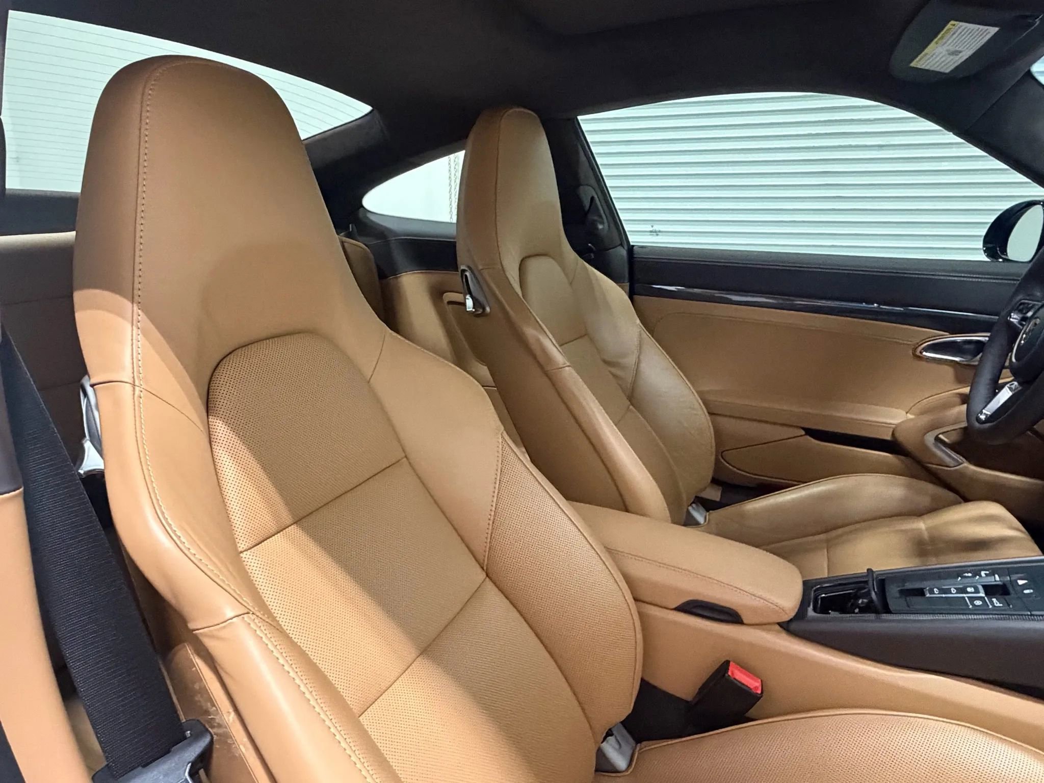 Used 2017 Porsche 911 Turbo S image 29