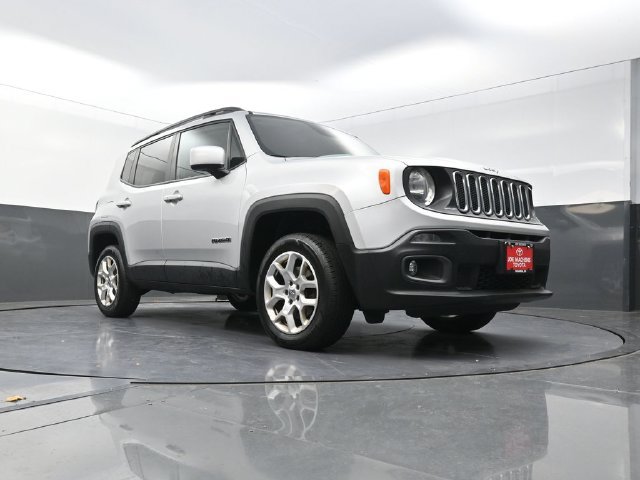 Used 2017 Jeep Renegade Latitude w/ Cold Weather Group AWD/4WD image 31