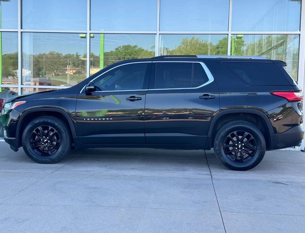 Used 2018 Chevrolet Traverse LT AWD/4WD image 4