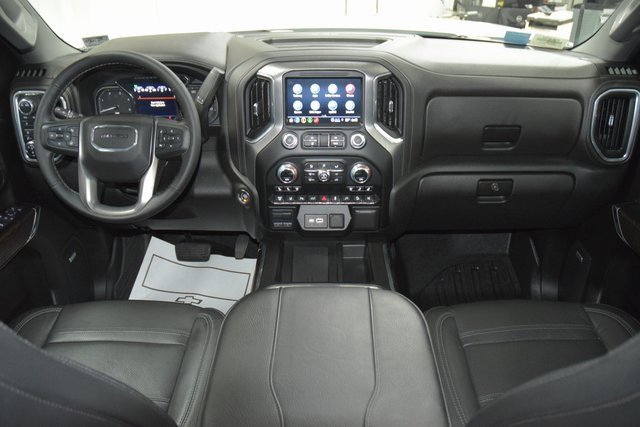 Used 2023 GMC Sierra 3500 Denali w/ Denali Ultimate Package image 32