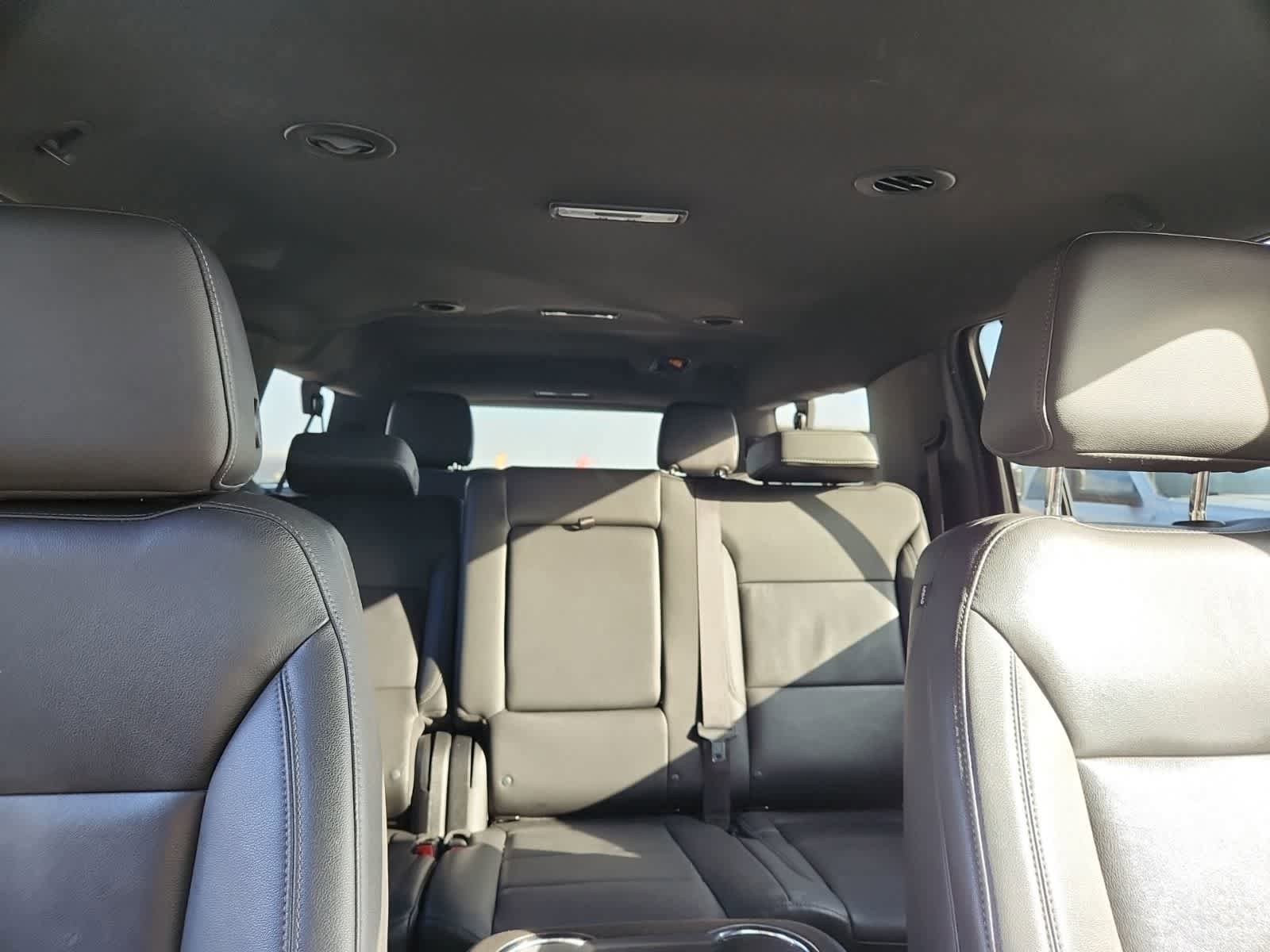 Used 2022 Chevrolet Suburban Z71 AWD/4WD image 19