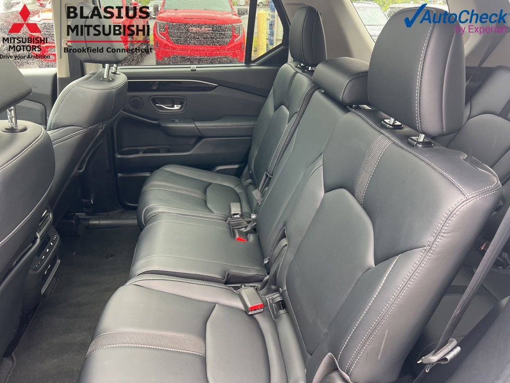 Used 2023 Honda Pilot Touring image 30