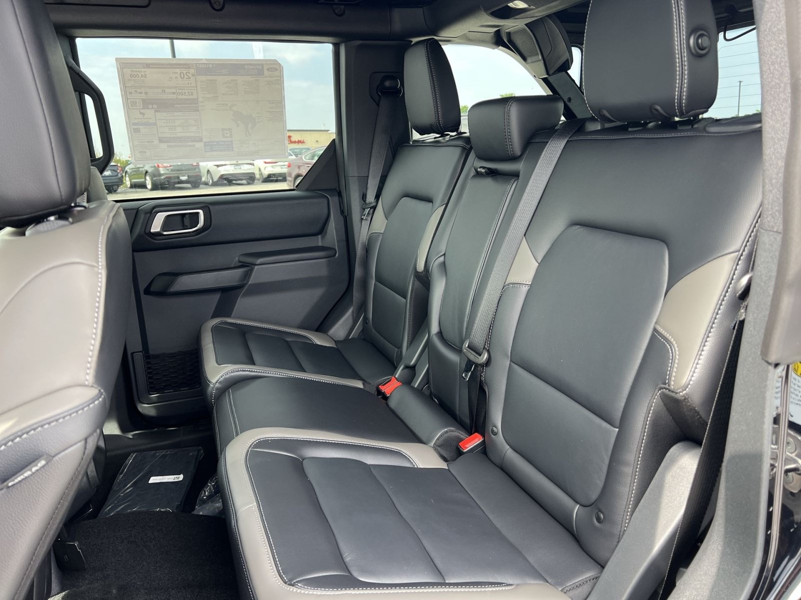 New 2026 Ford Bronco Outer Banks AWD/4WD image 24