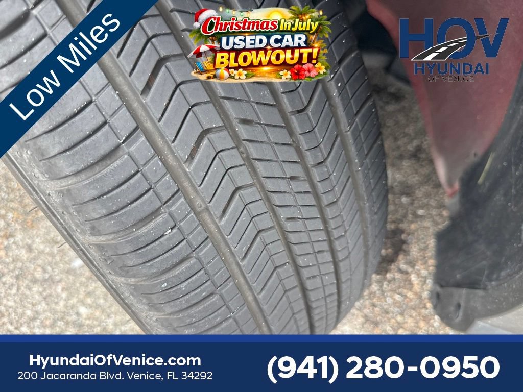Used 2024 Hyundai Kona SEL w/ Convenience Package FWD image 24
