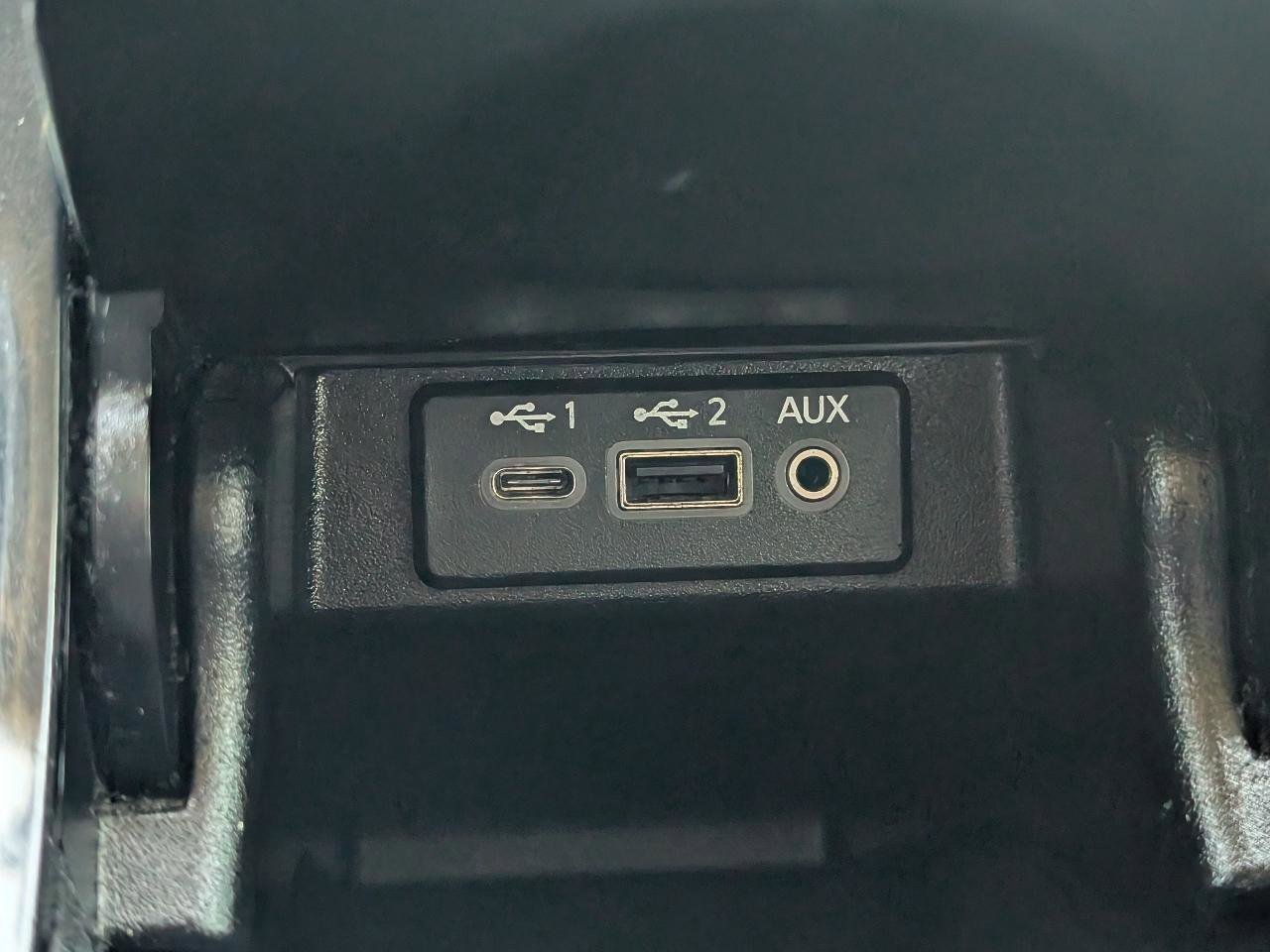 Used 2019 Nissan Maxima 3.5 SL w/ Floor Mat Group FWD image 21