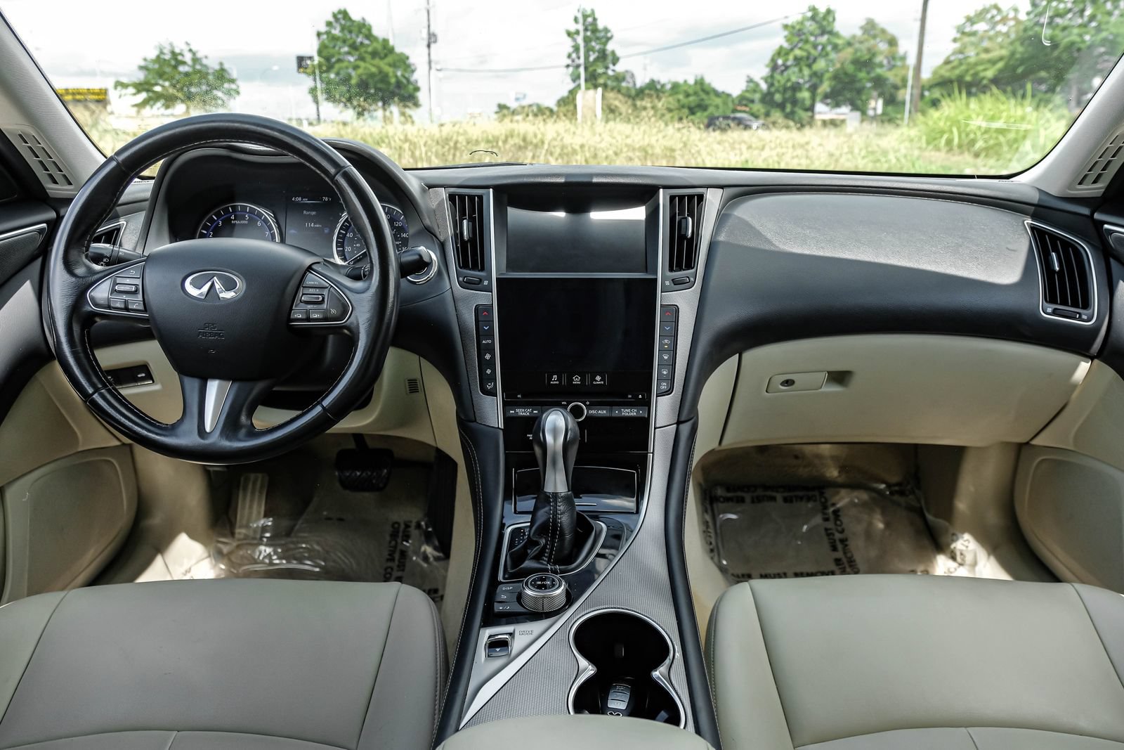Used 2016 INFINITI Q50 3.0t Premium w/ Cargo Package RWD image 16