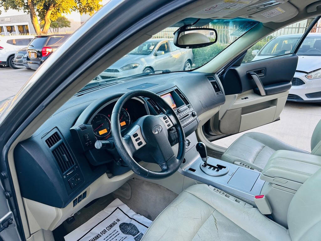 Used 2004 INFINITI FX35 Base Rwd 4dr SUV w/ Technology Pkg image 15