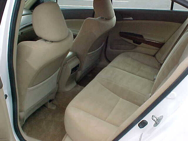 Used 2010 Honda Accord EX image 9