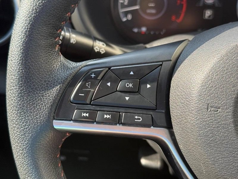 Used 2023 Nissan Kicks SR w/ SR Premium Package FWD image 20