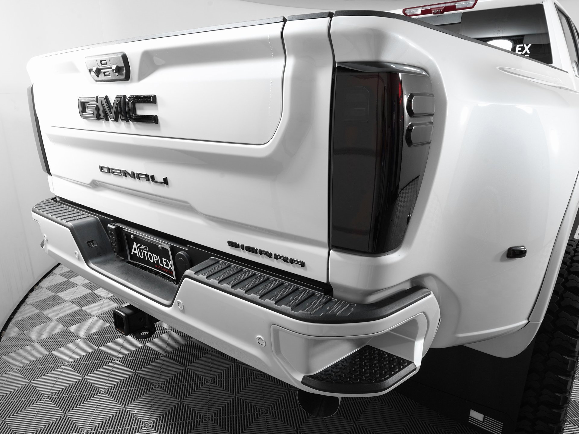 Used 2025 GMC Sierra 3500 Denali Ultimate image 38