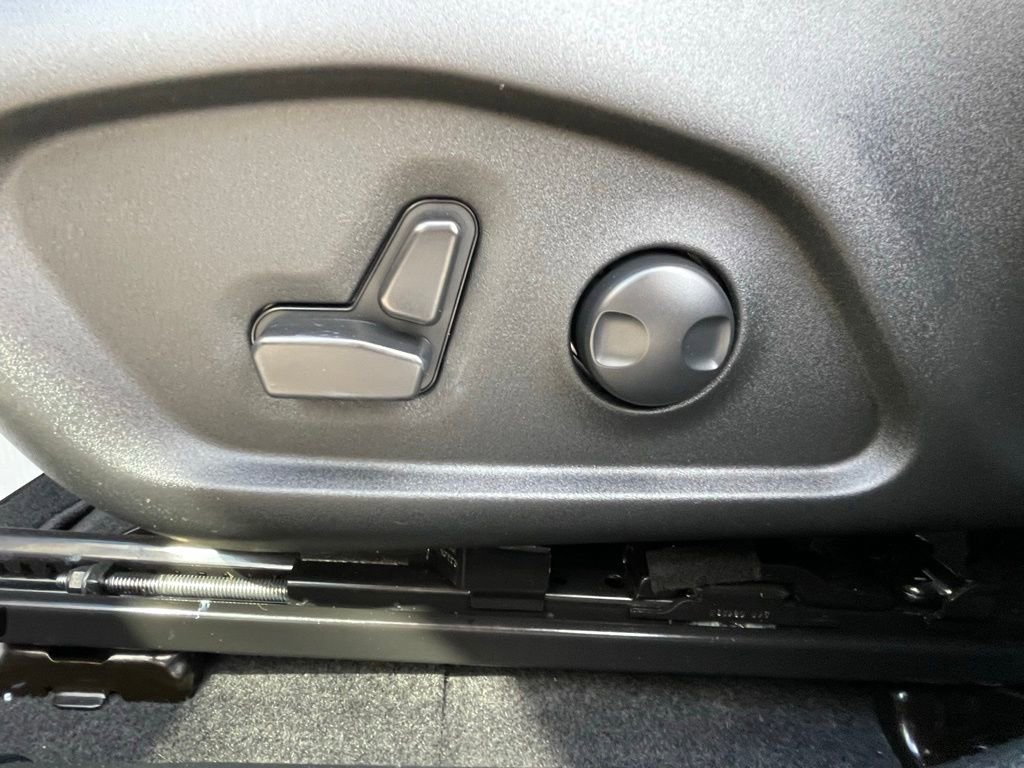 Certified 2024 Jeep Compass Limited image 26