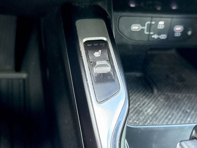 Used 2024 Kia Sorento S FWD image 22