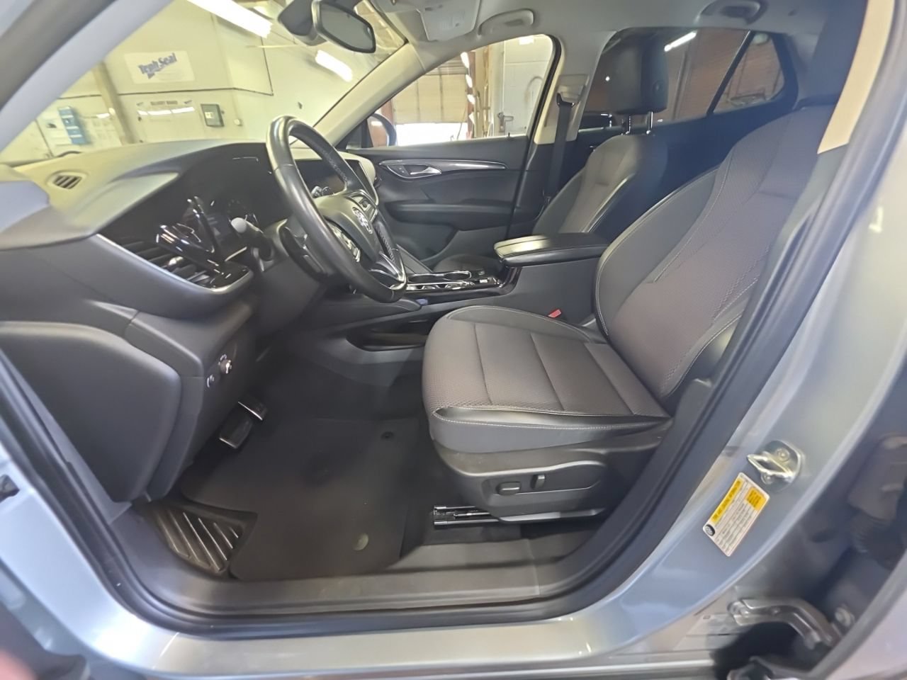 Used 2023 Buick Envision Preferred FWD image 9