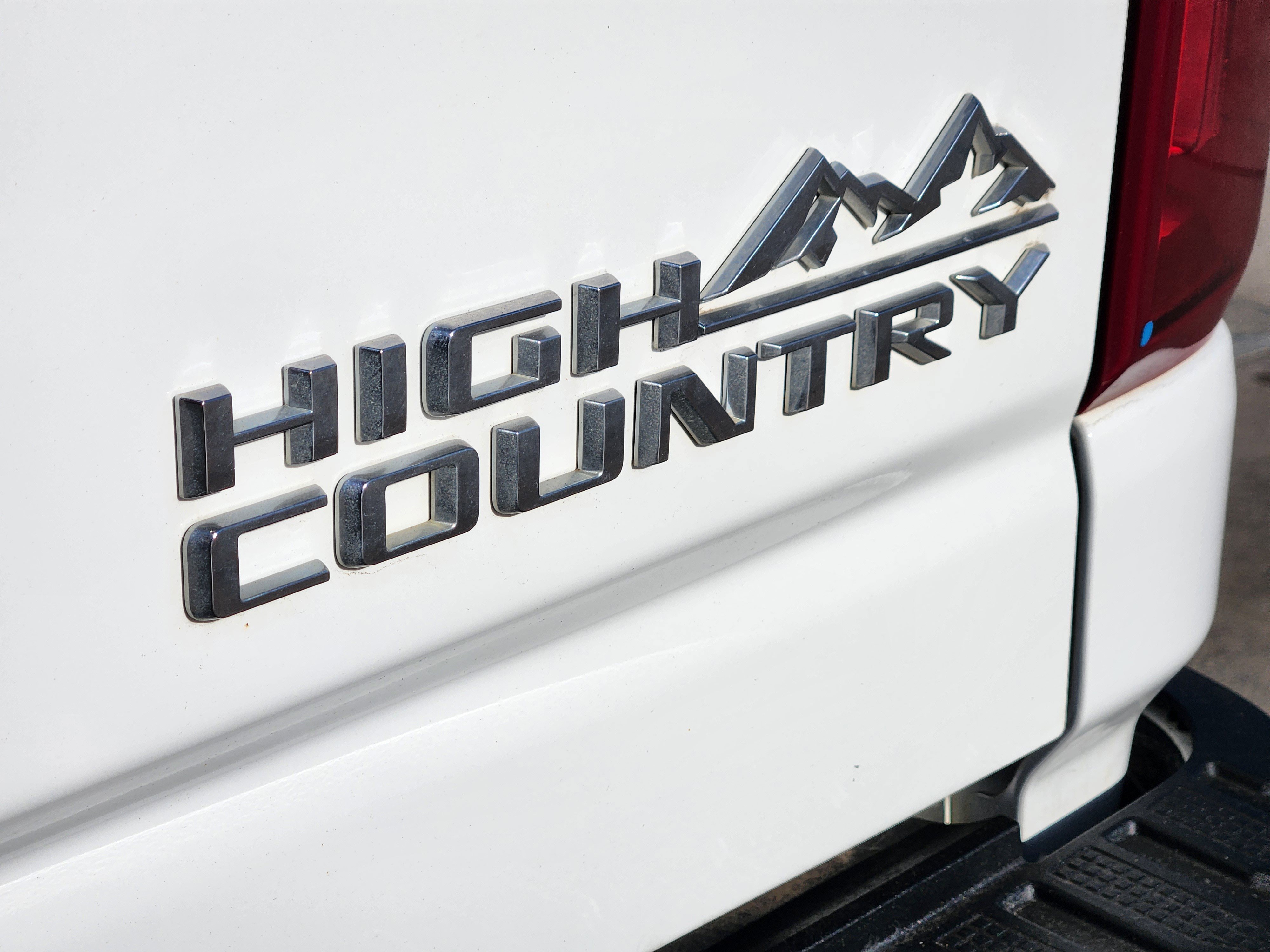 Certified 2020 Chevrolet Silverado 2500 High Country w/ Technology Package image 10