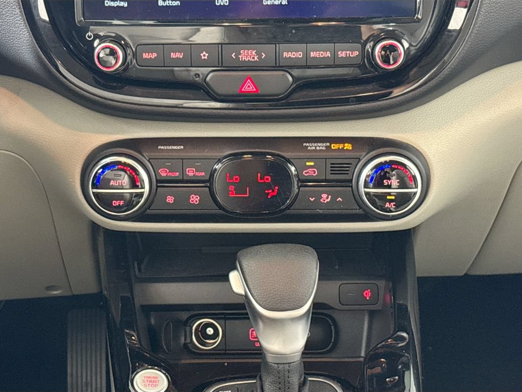 Used 2022 Kia Soul S FWD image 16