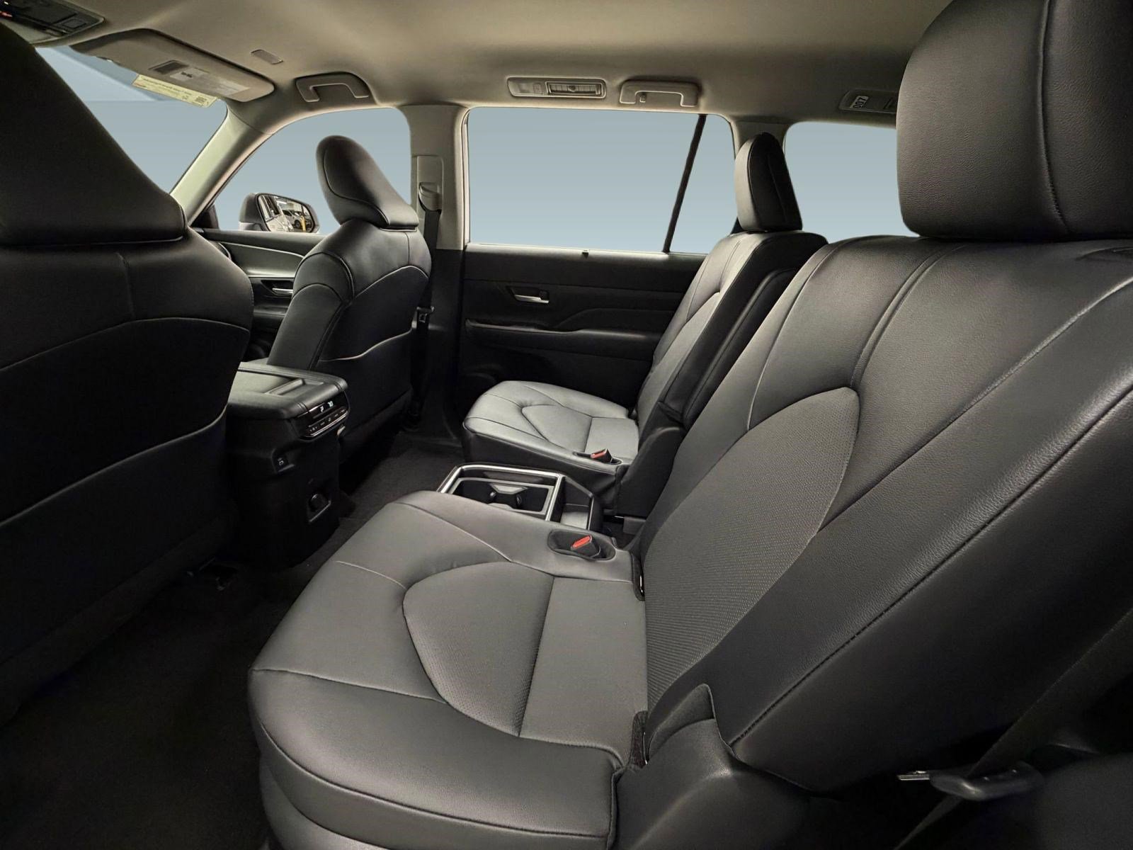 New 2026 Toyota Grand Highlander XLE image 19