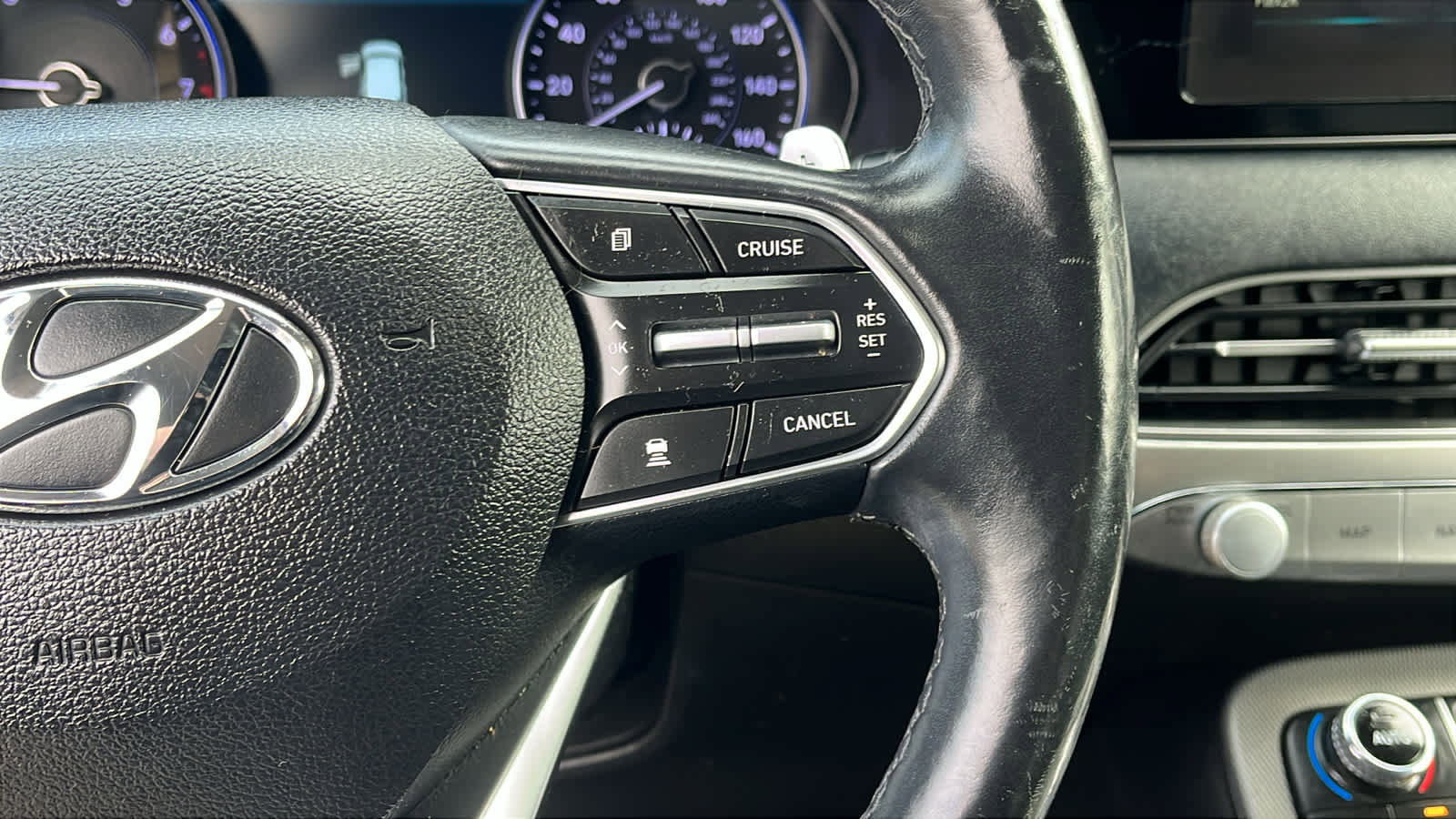 Used 2021 Hyundai Palisade SEL w/ Premium Package image 13