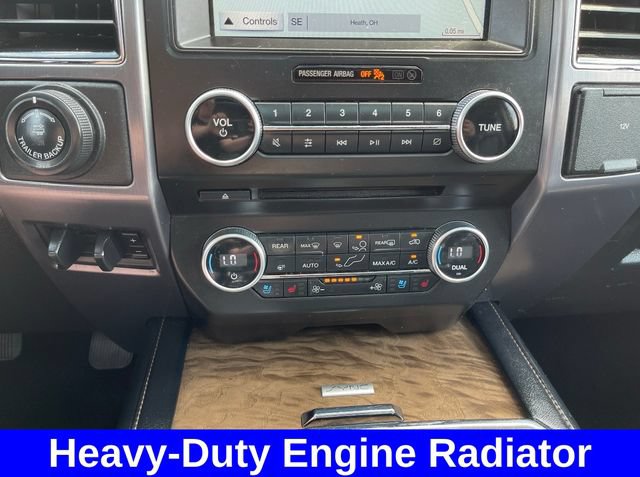 Used 2018 Ford Expedition Platinum AWD/4WD image 18
