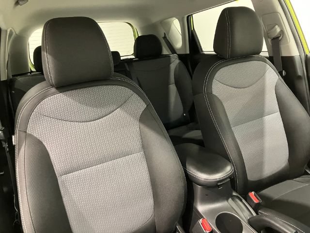 Used 2018 Kia Soul + FWD image 59