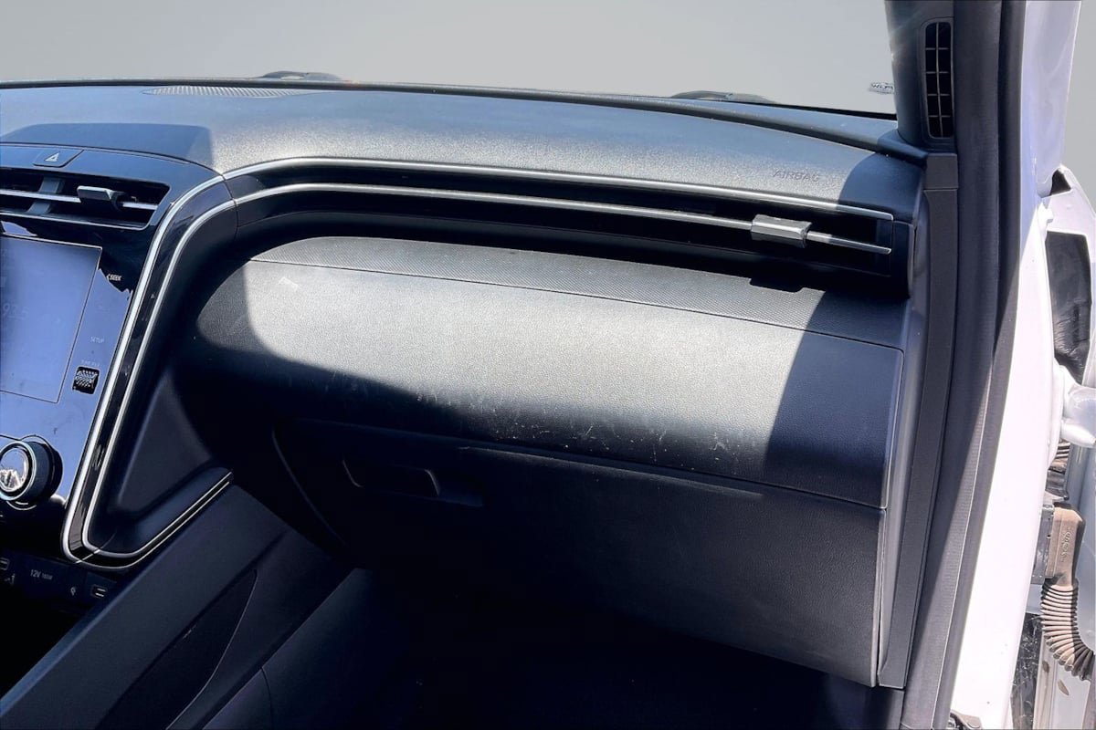 Used 2022 Hyundai Santa Cruz SEL w/ Activity Package FWD image 17