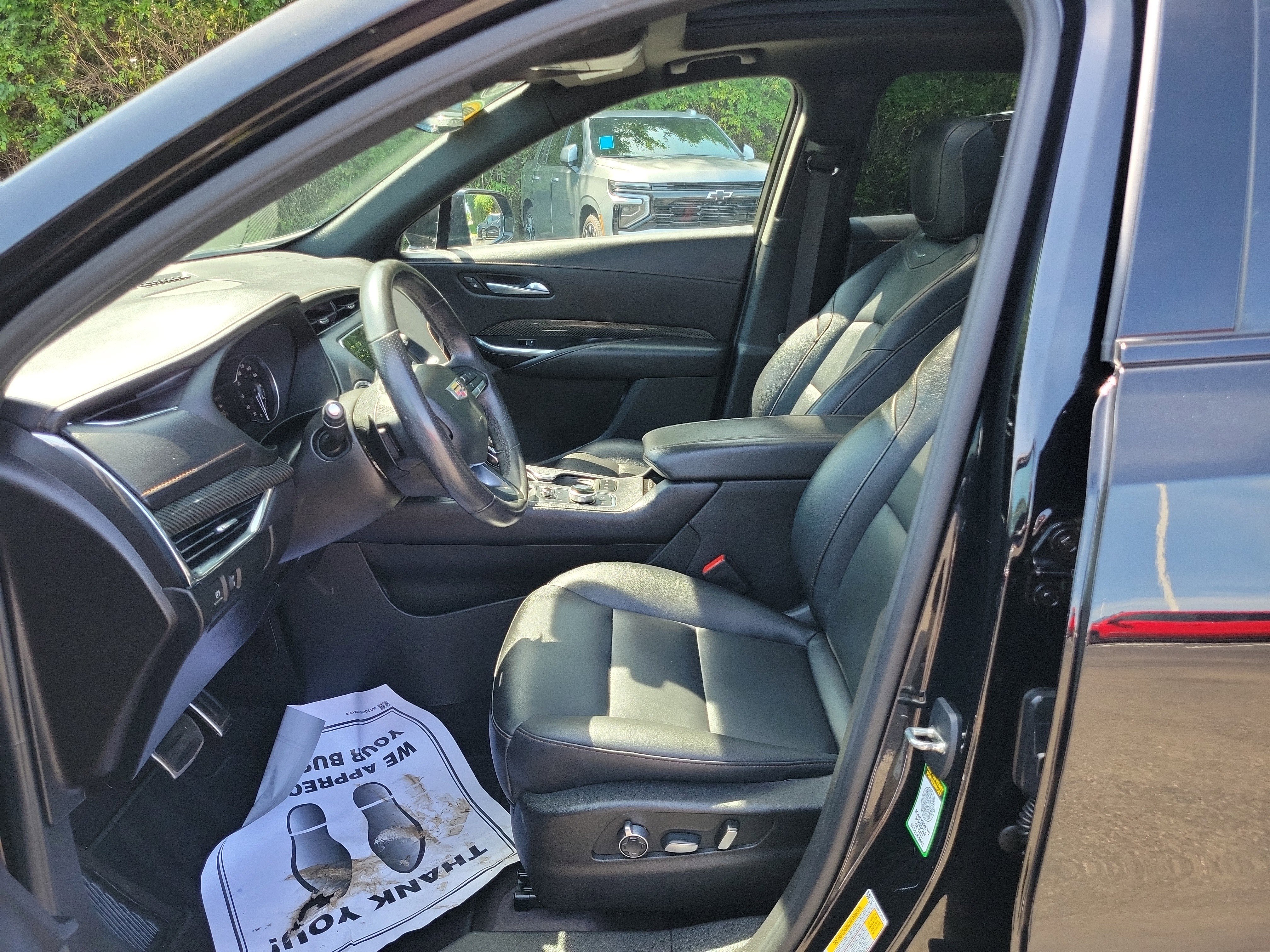 Used 2023 Cadillac XT4 Sport w/ Cold Weather Package AWD/4WD image 17