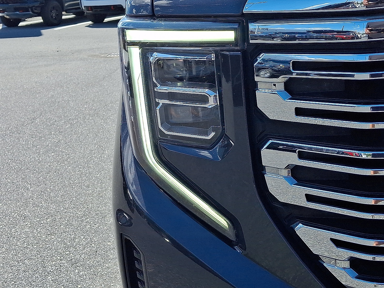 Used 2022 GMC Sierra 1500 Denali AWD/4WD image 9